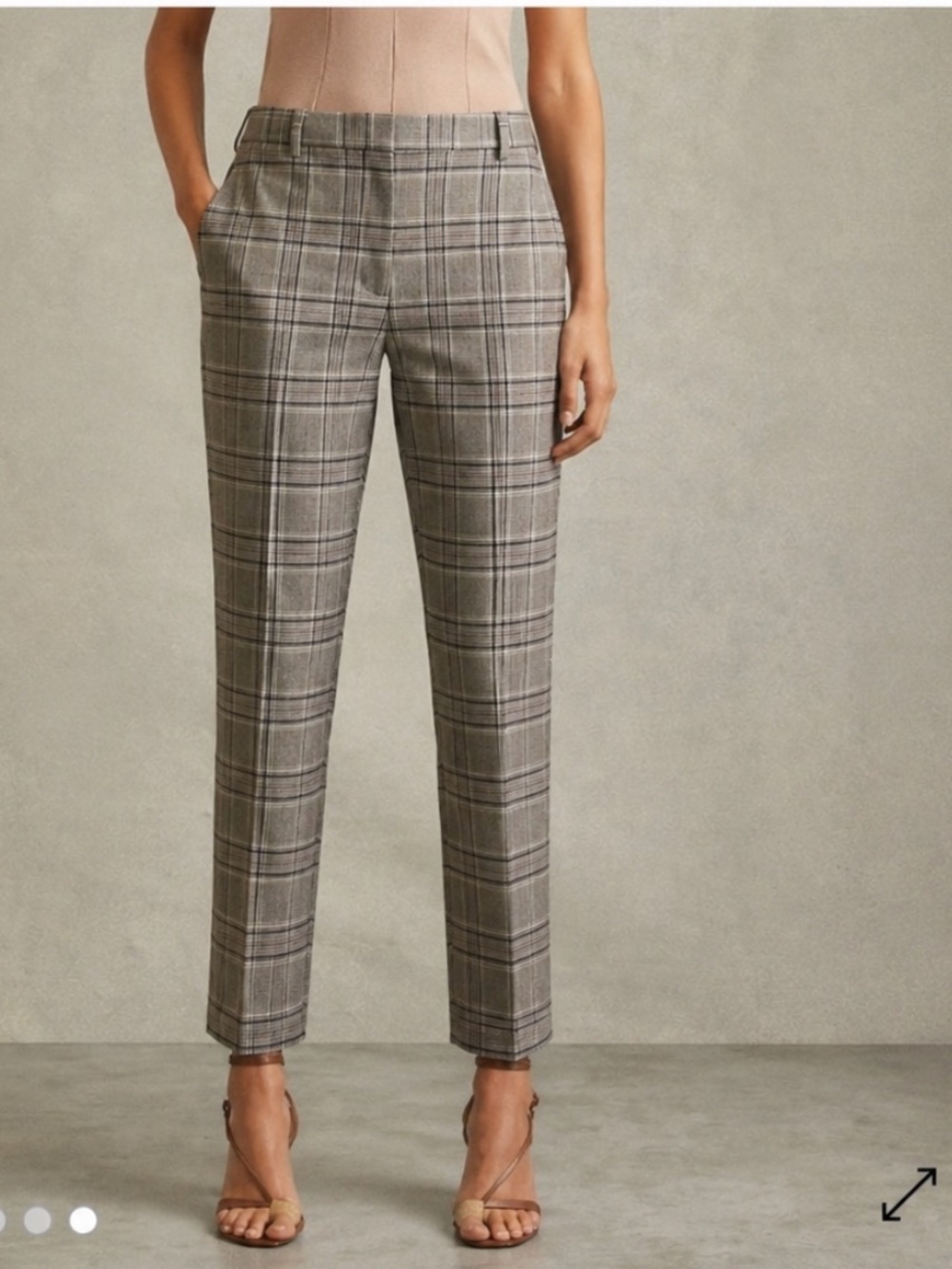 Reiss Plaid Trousers, Ankle length Size 4, office  corporate chic, Grey & Black - Picture 3 of 16